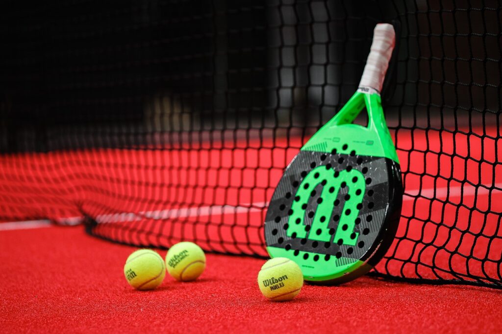 padelbana med padelrack